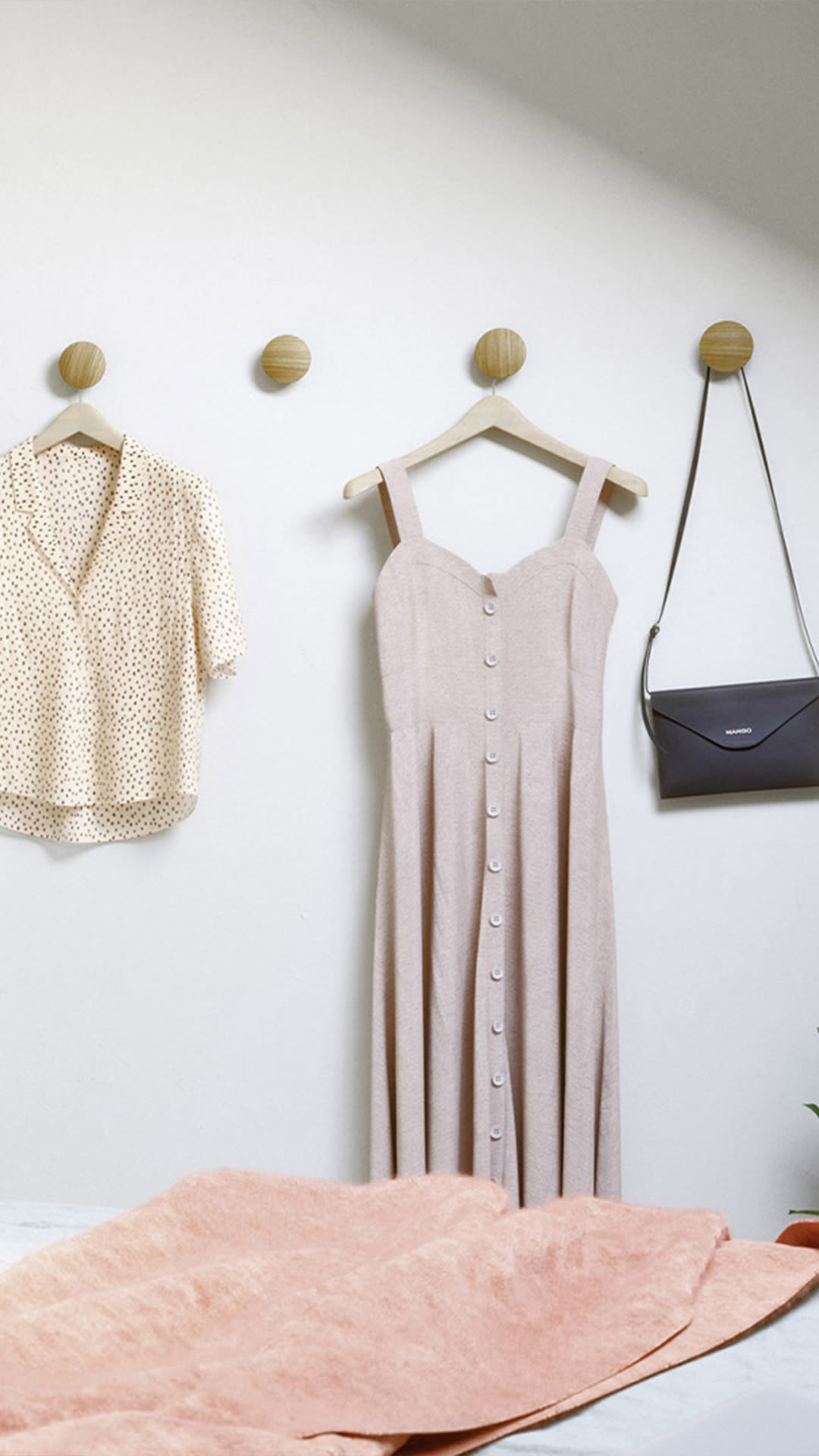 Pomelli Appendi Abiti Woody Ambient 1